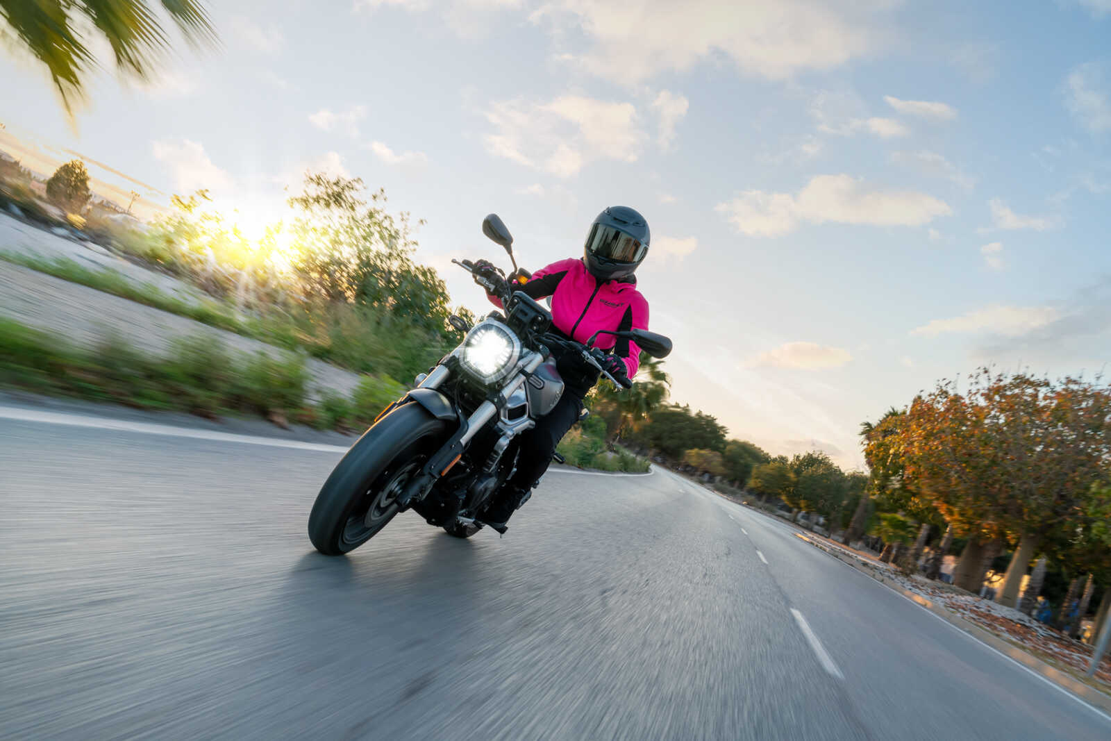 Мототолстовка женская SHIMA DAYBREAKER черный розовый